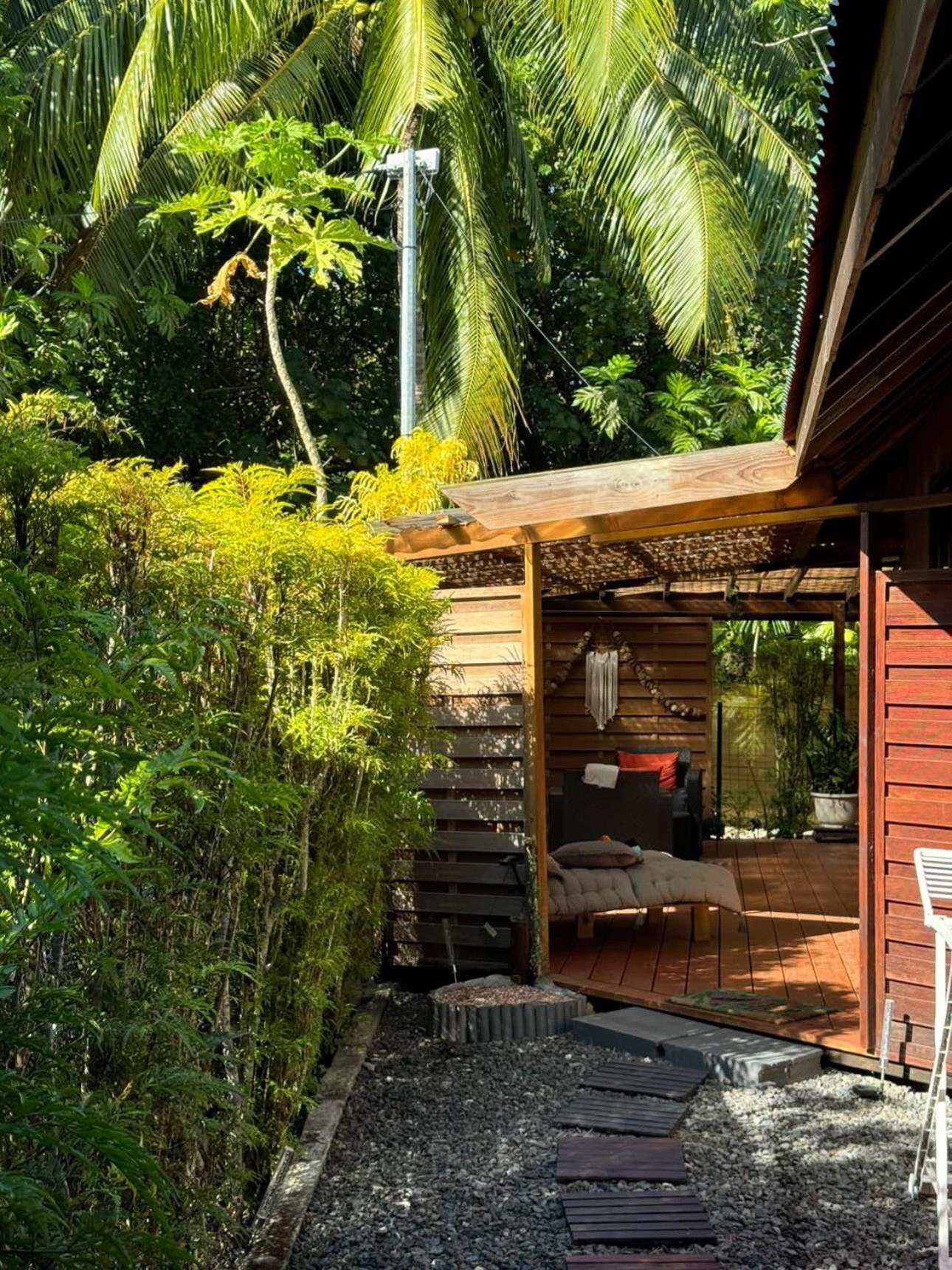 Faaora Lodge, Little Paradise Haapiti Eksteriør bilde